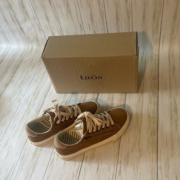 Taos Z-Soul Lace-up Sneaker Golden Tan/Tan NIB - Picture 6 of 8